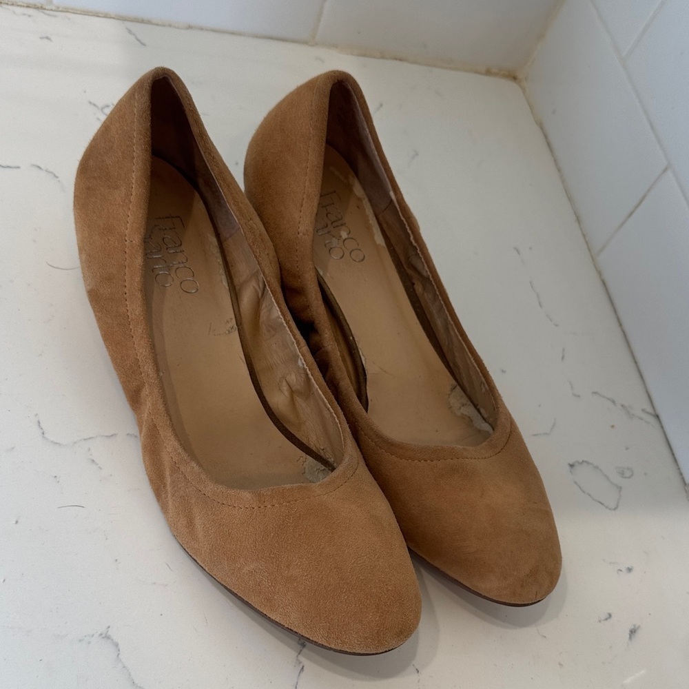 Franco Sarto Elegant Tan Suede Women's Shoes Size: 8.5 - Picture 3 of 9